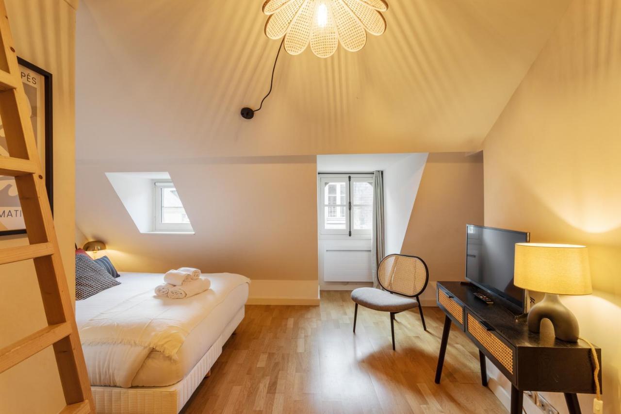 La Tourelle & L'Honore - 2 Appartements Dans Le Centre Historique De 렌 외부 사진