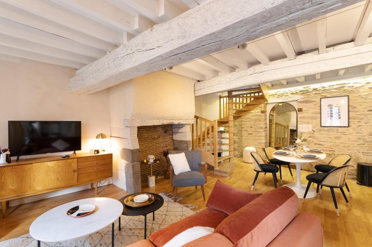 La Tourelle & L'Honore - 2 Appartements Dans Le Centre Historique De 렌 외부 사진